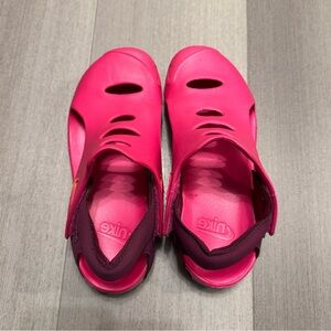 Girls Pink Nike Clogs